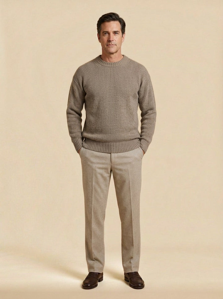 Linford sweater in Camel, studio, Gentlemens Manor