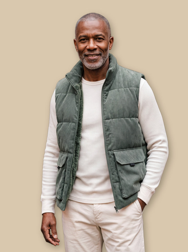 Nolan vest in Green, studio - Gentlemens Manor