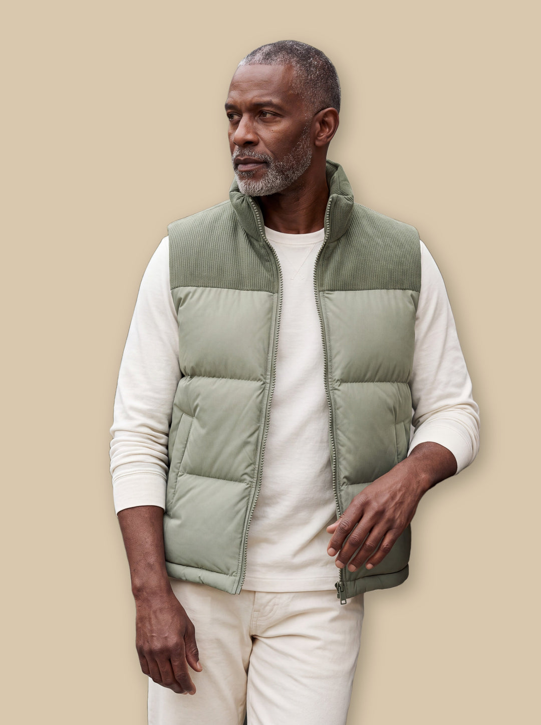 Norbert vest in Green, studio - Gentlemens Manor