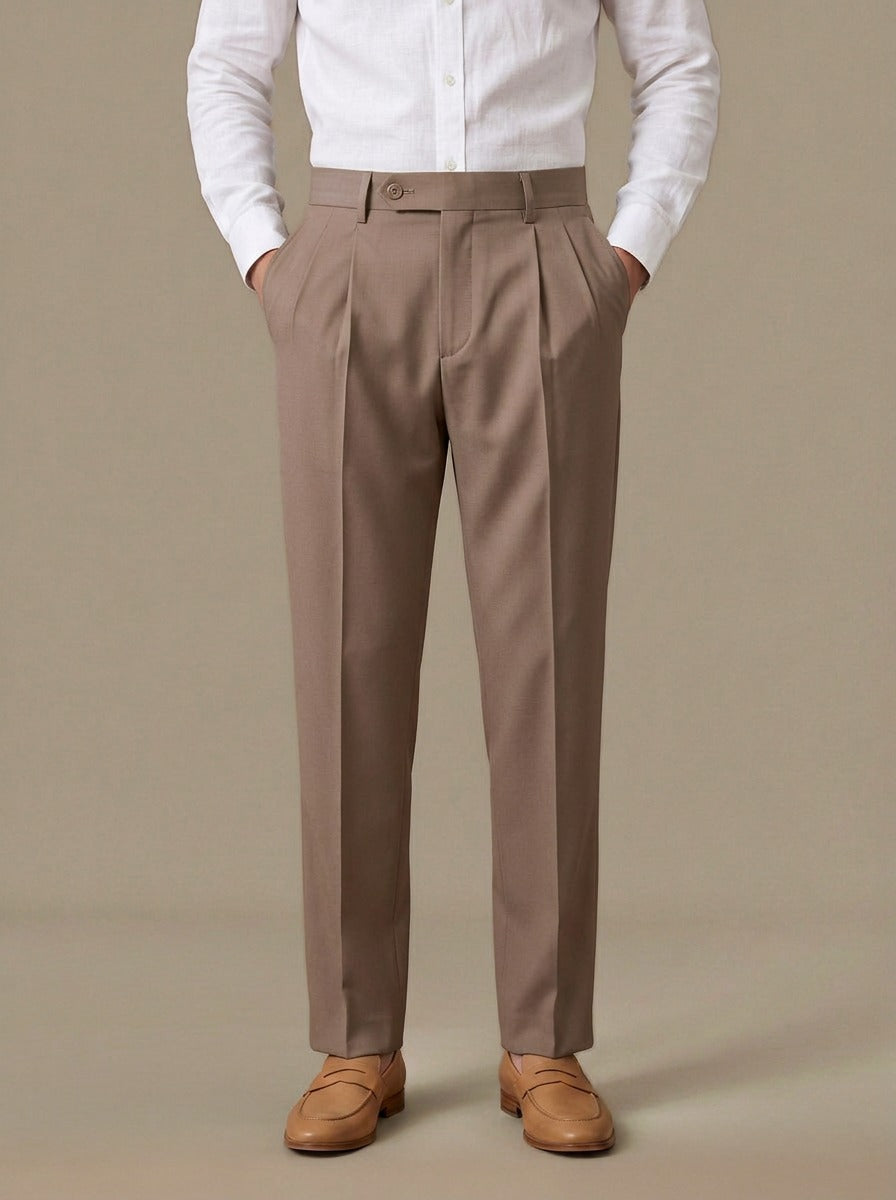 Oakes pleated trousers in Brown, studio, Gentlemens Manor