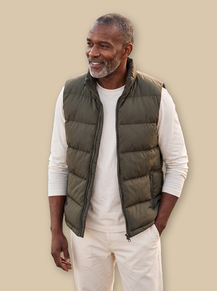 Odell vest in Olive, studio - Gentlemens Manor