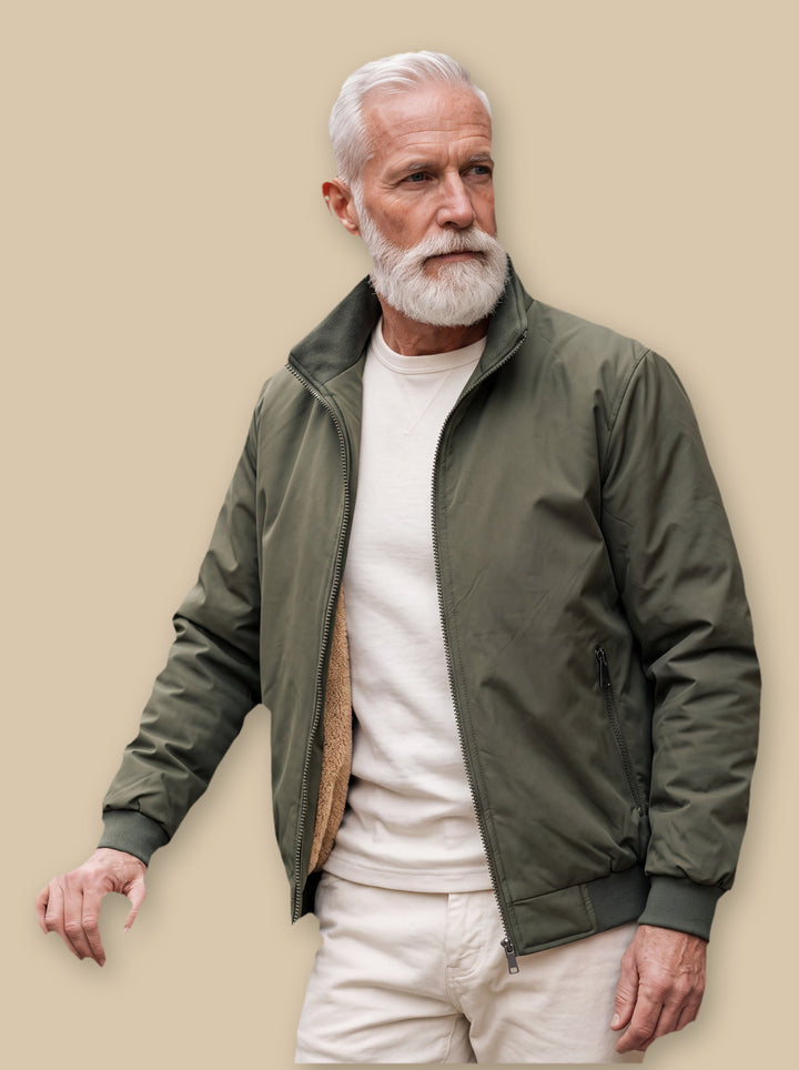Osborn jacket in Green, studio - Gentlemens Manor