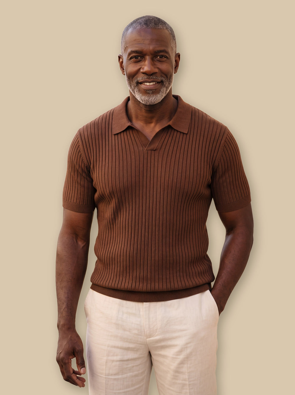 Paul polo shirt in Brown, studio - Gentlemens Manor