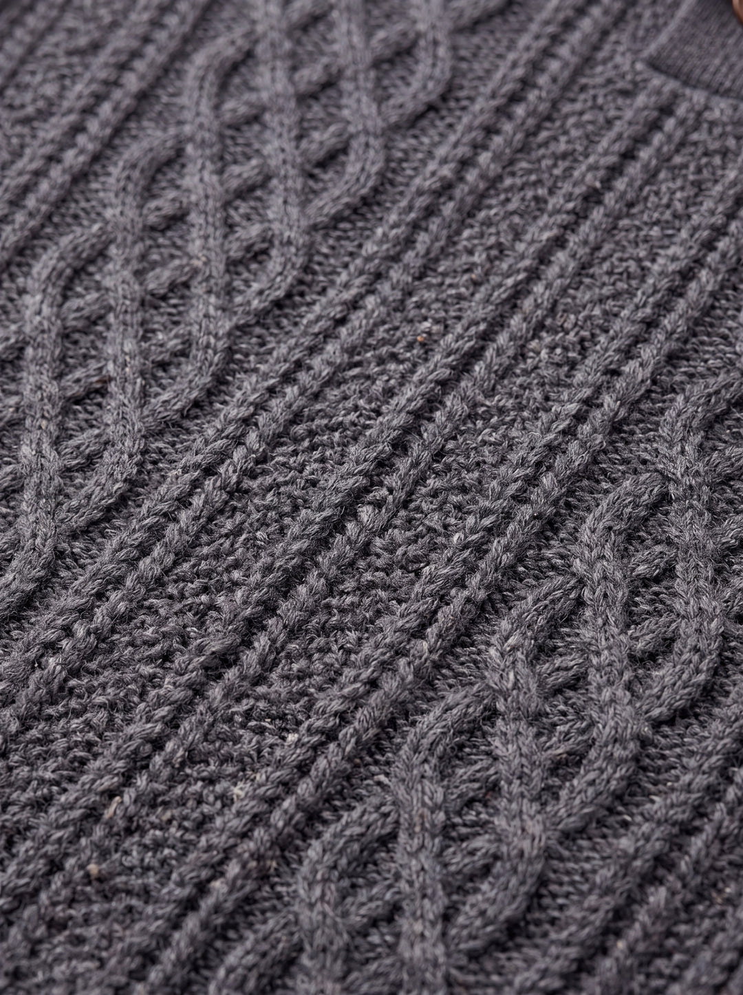 Pearce knitwear fabric detail close-up - Gentlemens Manor