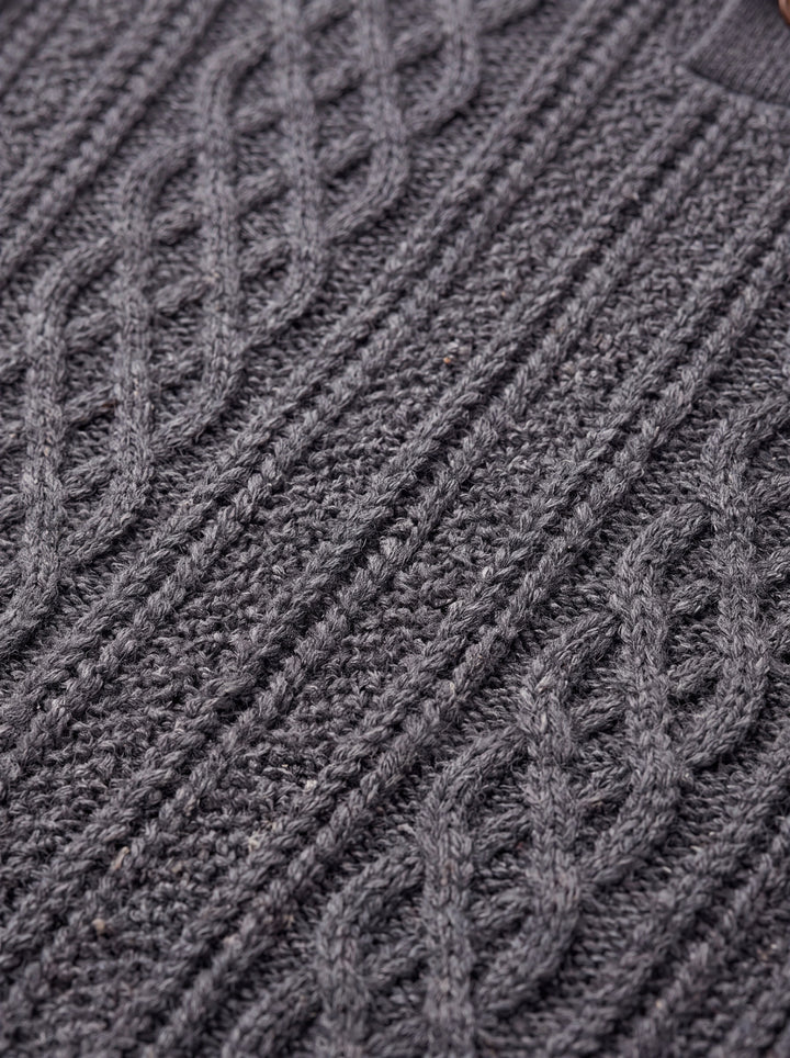 Pearce knitwear fabric detail close-up - Gentlemens Manor
