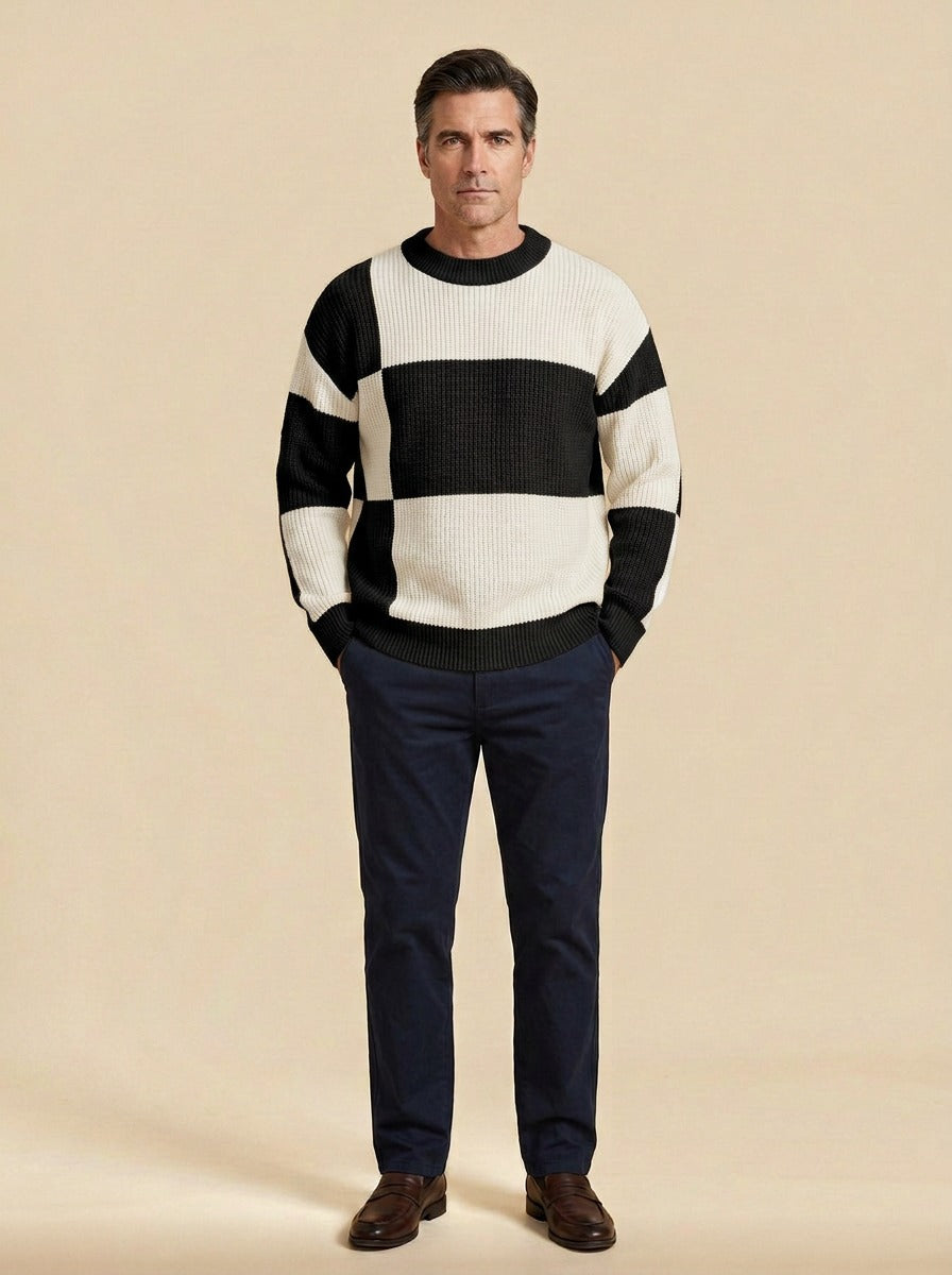 Pembroke sweater in Black White, studio, Gentlemens Manor