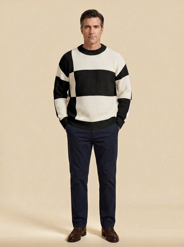 Pembroke sweater in Black White, studio, Gentlemens Manor