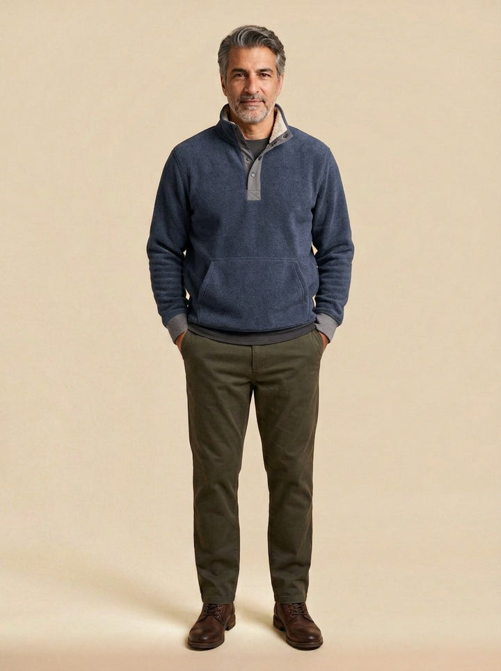 Pennington sweater in Navy, studio, Gentlemens Manor