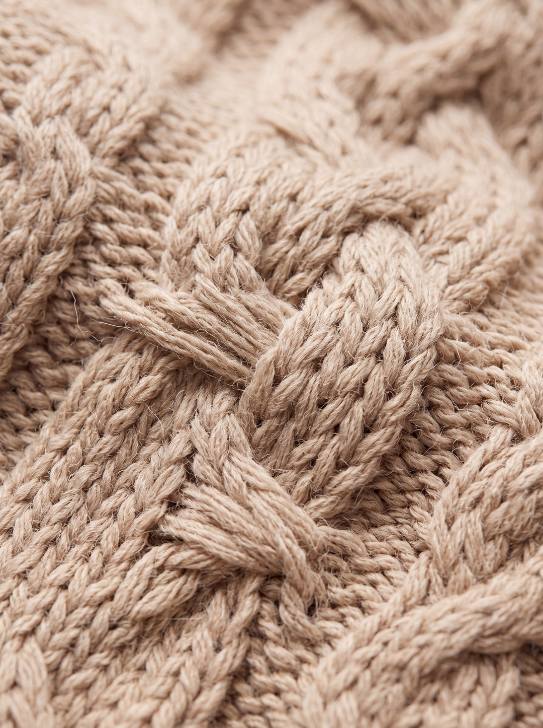 Percival knitwear fabric detail close-up - Gentlemens Manor