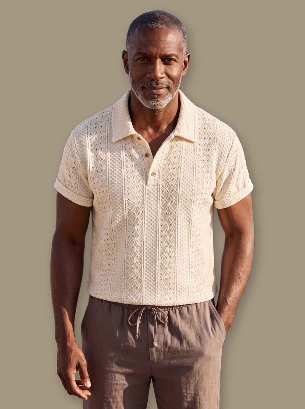 Peter polo shirt in Cream, studio - Gentlemens Manor