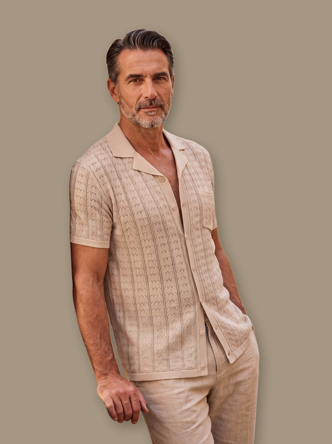 Peyton knit sweater in Sand, studio - Gentlemens Manor