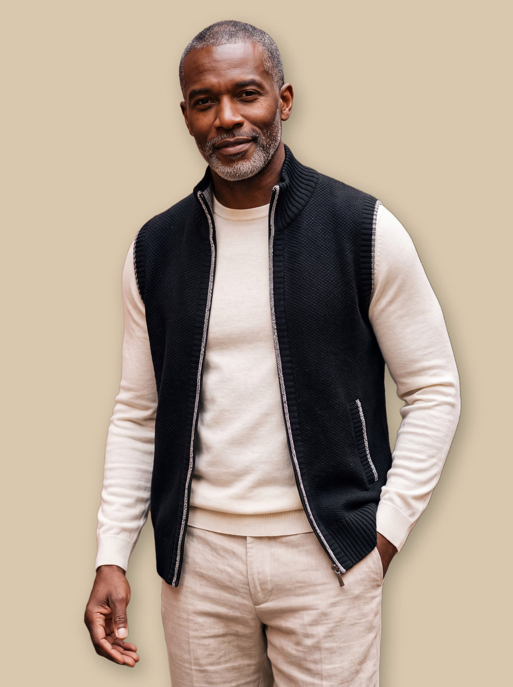 Philip knit sweater in Black, studio - Gentlemens Manor