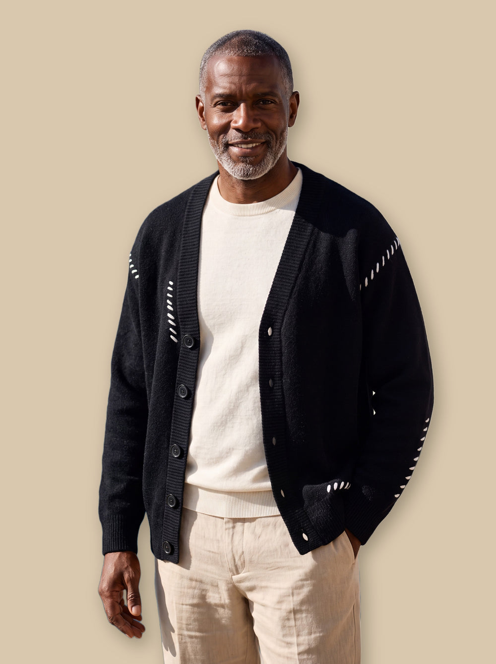 Pierce knit sweater in Black, studio - Gentlemens Manor