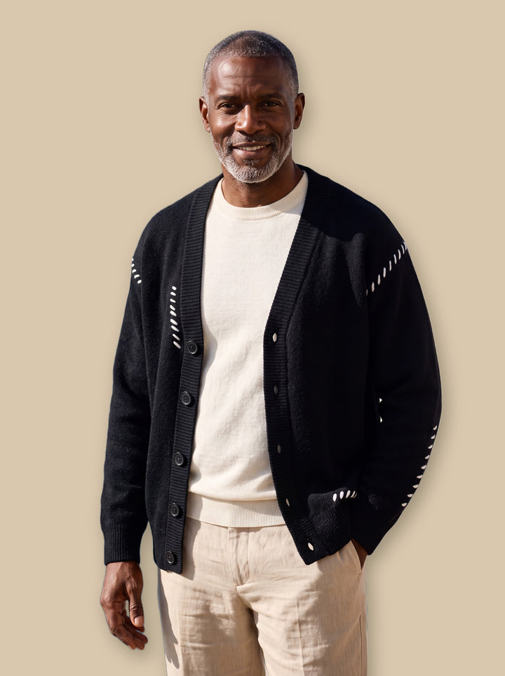 Pierce knit sweater in Black, studio - Gentlemens Manor