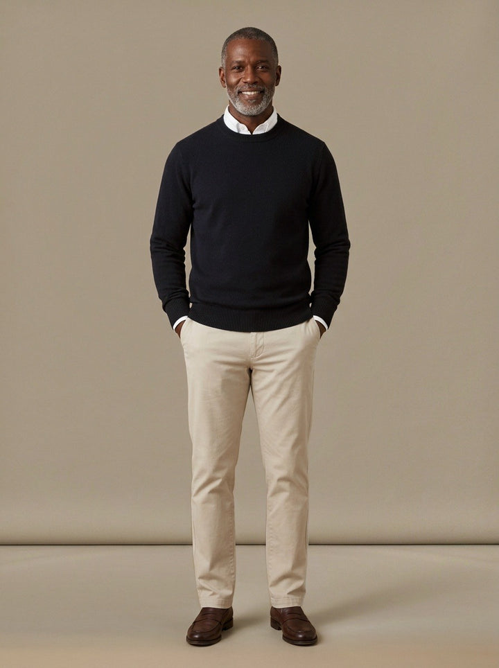 Pierson sweater in Black, studio, Gentlemens Manor