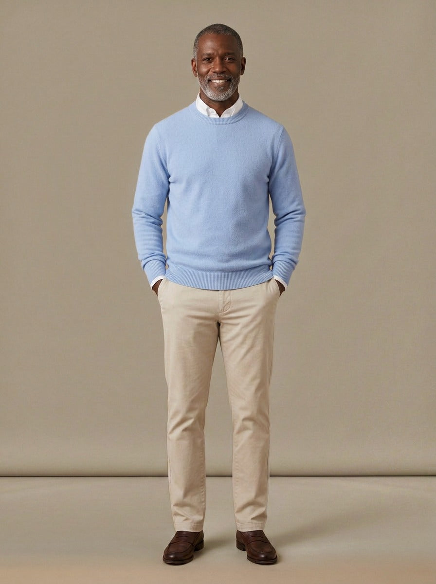 Pierson sweater in Light Blue, studio, Gentlemens Manor