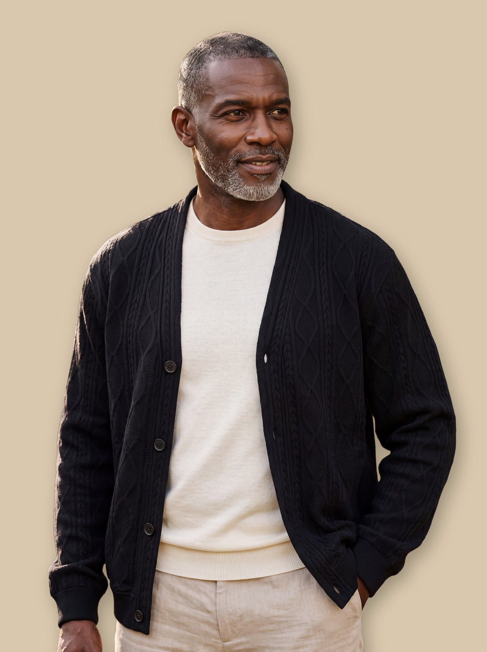 Prentice knit sweater in Black, studio - Gentlemens Manor