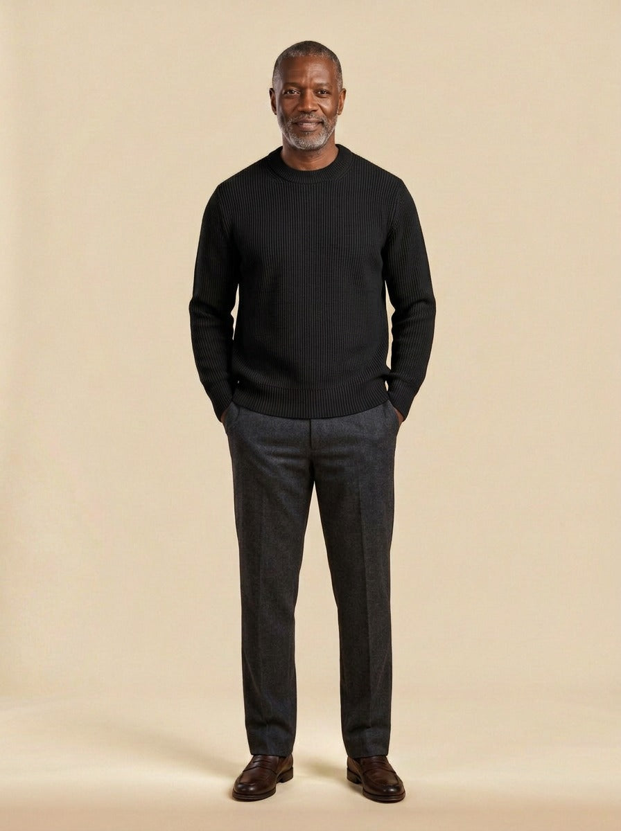 Pryor sweater in Black, studio, Gentlemens Manor