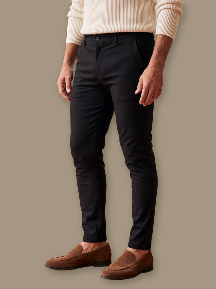 Quinton trousers in Black, studio - Gentlemens Manor