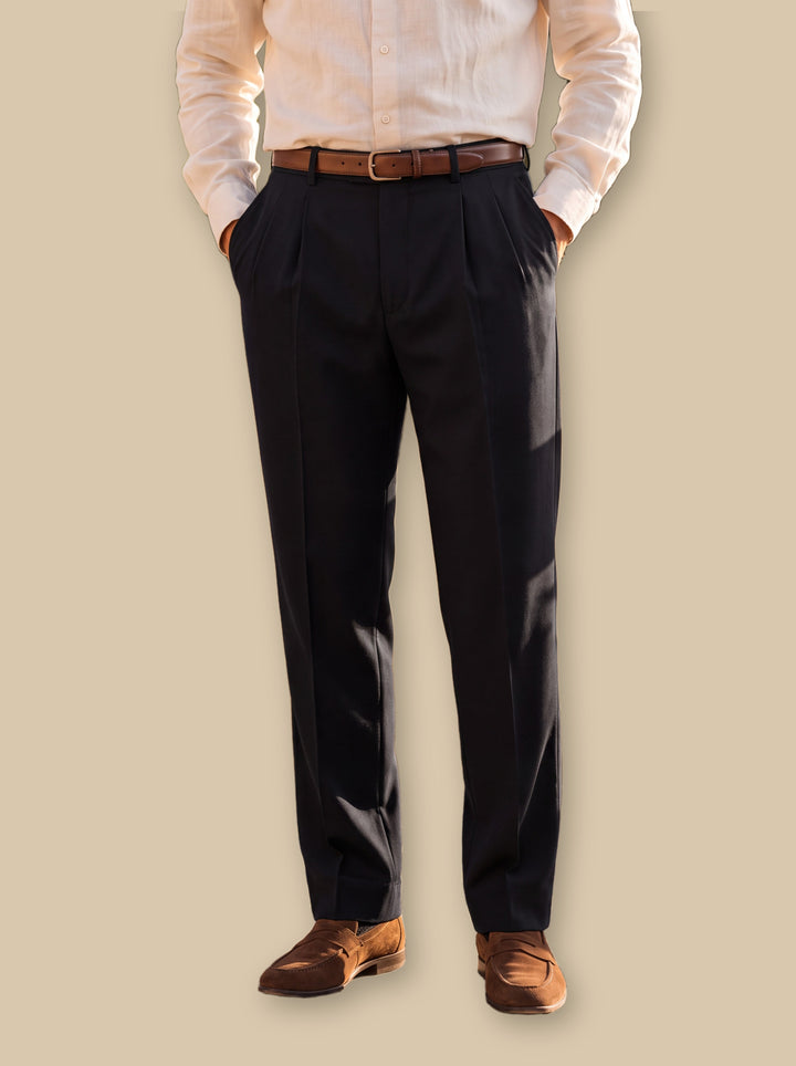 Raphael trousers in Black, studio - Gentlemens Manor