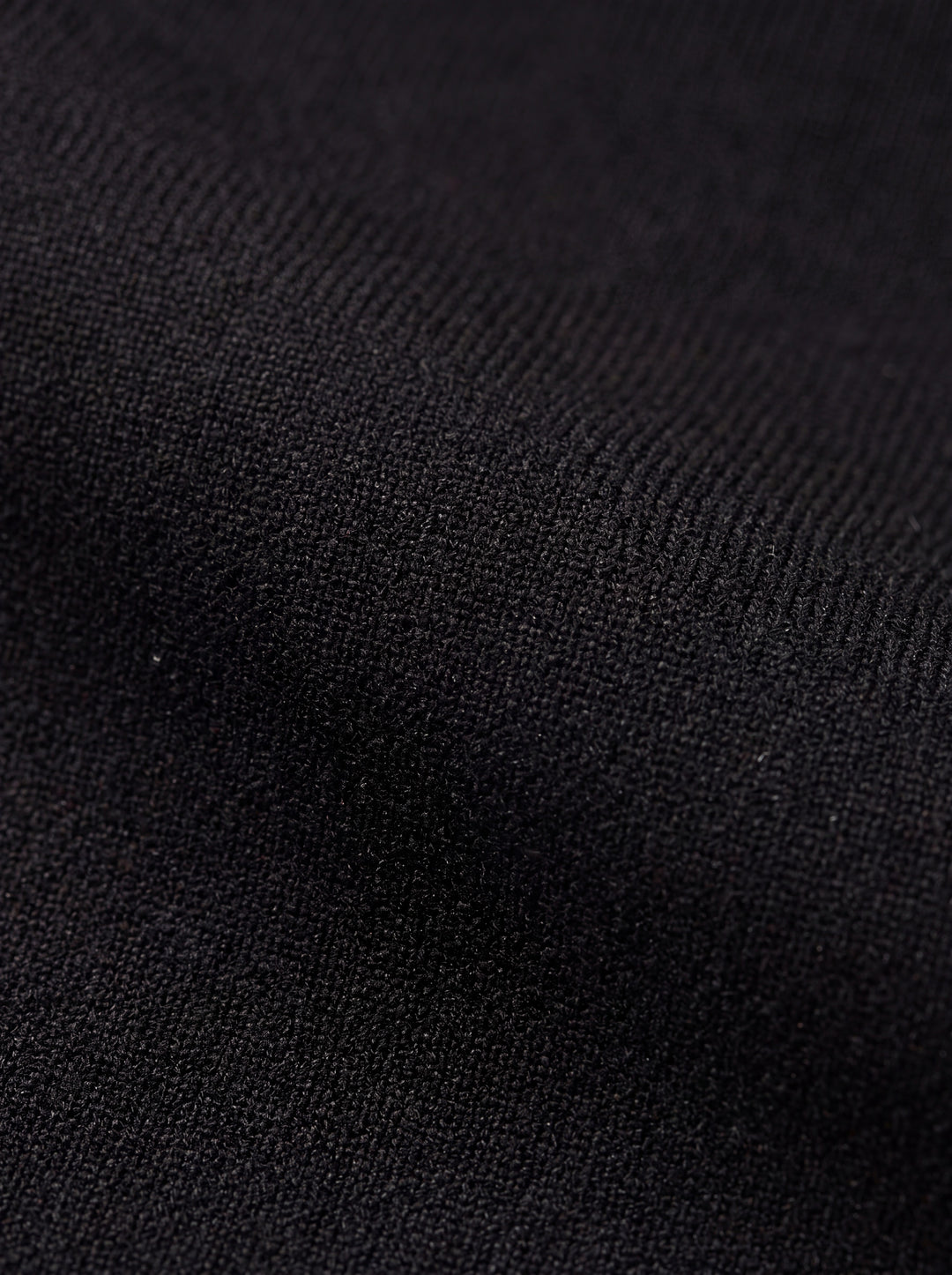 Raphael trousers fabric detail close-up - Gentlemens Manor
