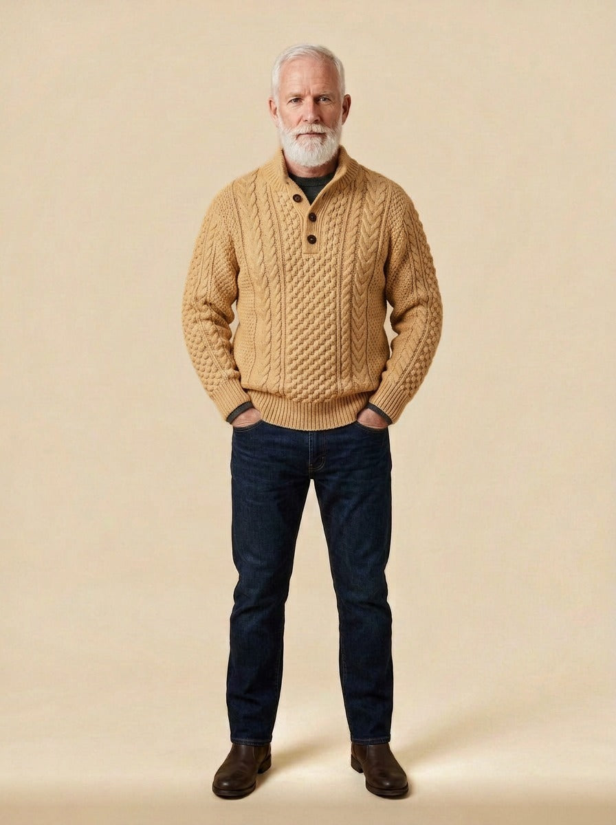 Redgrave sweater in Camel, studio, Gentlemens Manor