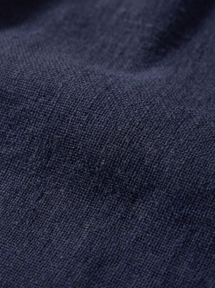 Riley trousers fabric detail close-up - Gentlemens Manor