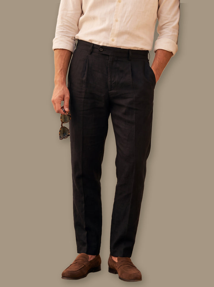 Robert trousers in Black, studio - Gentlemens Manor