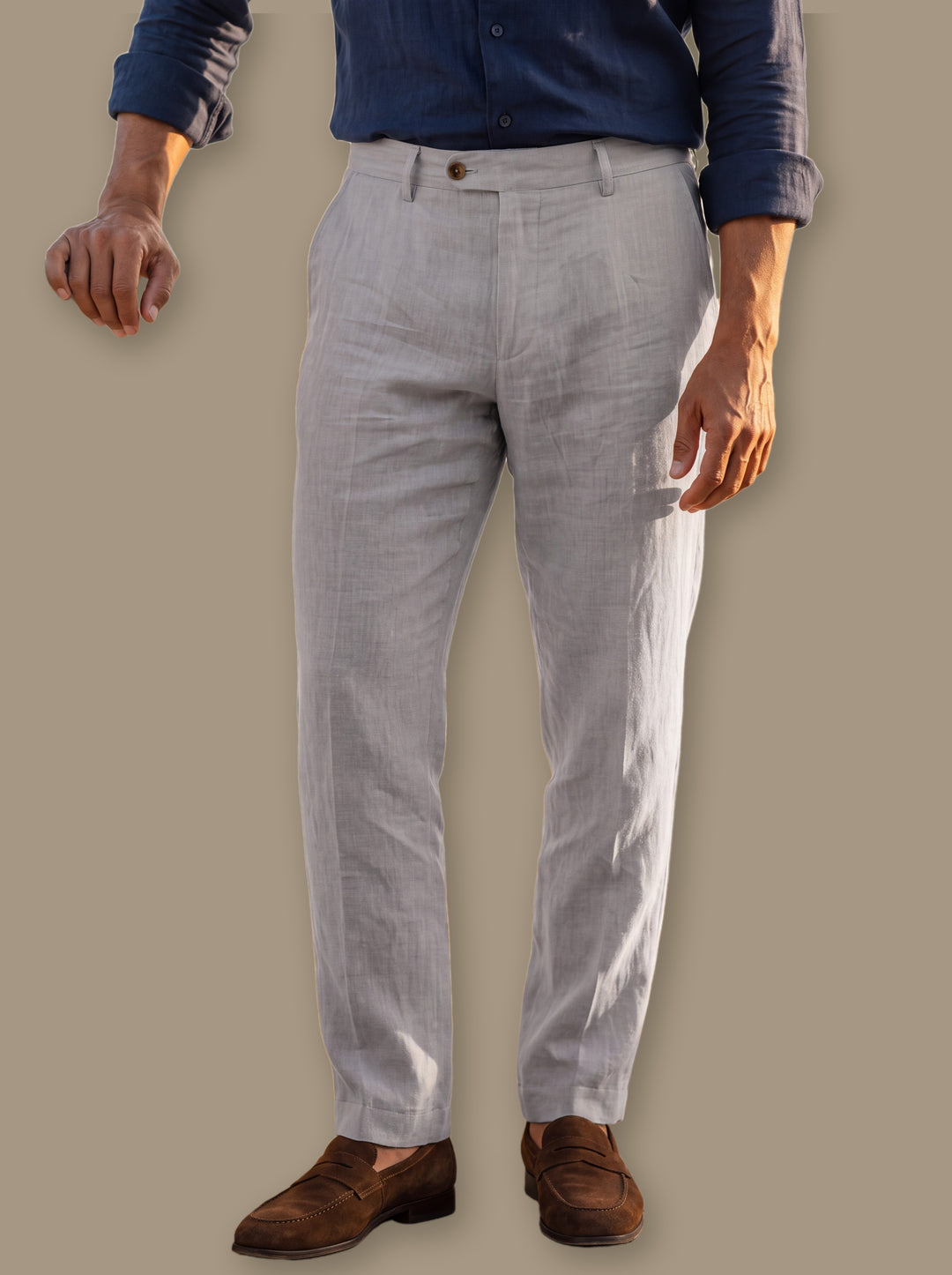 Robert trousers in Light Grey, studio - Gentlemens Manor