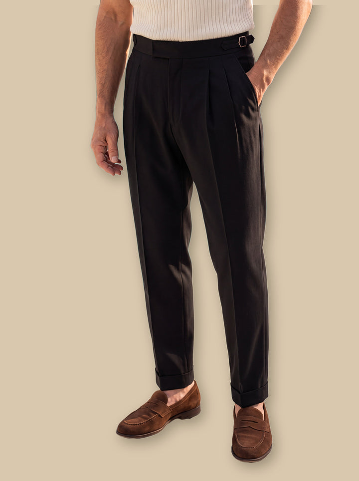 Roderick trousers in Black, studio - Gentlemens Manor