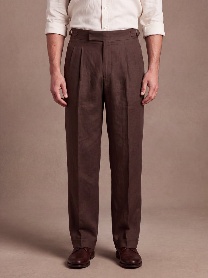 Roman trousers in Brown, loose straight leg with flat waistband and side adjusters, studio, Gentlemens Manor