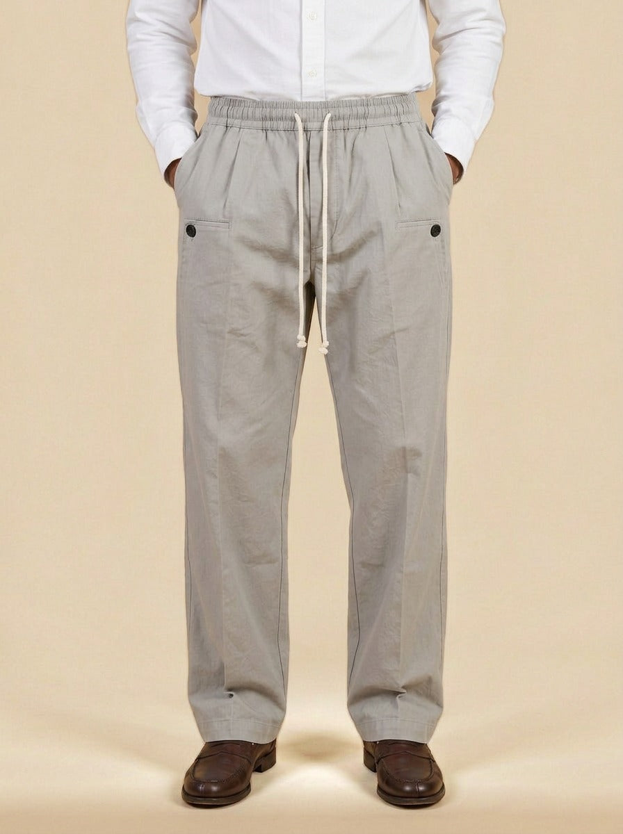 Sedley pleated drawstring crease trousers in Grey, studio, Gentlemens Manor