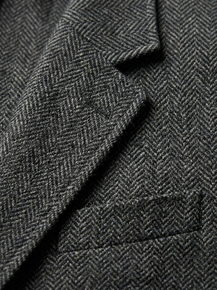 Stratton tweed three piece suit, fabric close up, Gentlemens Manor