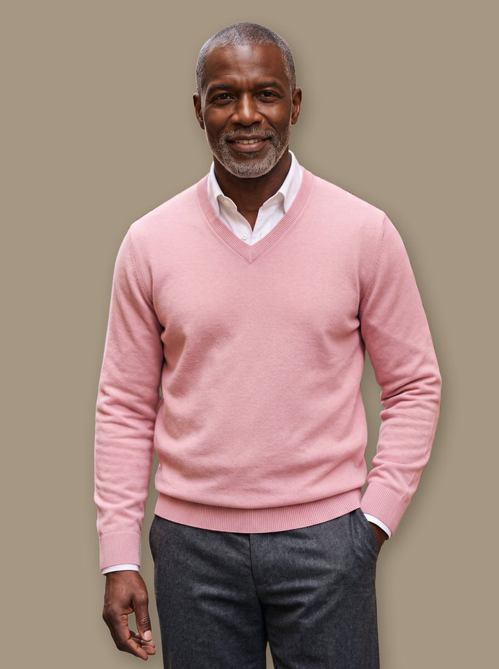 Wallace knit sweater in Pink, studio - Gentlemens Manor