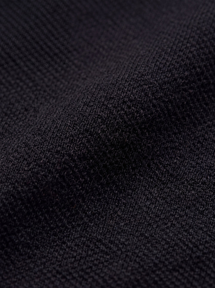 Walter shirt fabric detail close-up - Gentlemens Manor