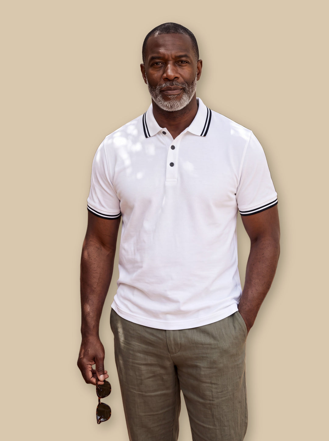 Walter polo shirt in White, studio - Gentlemens Manor