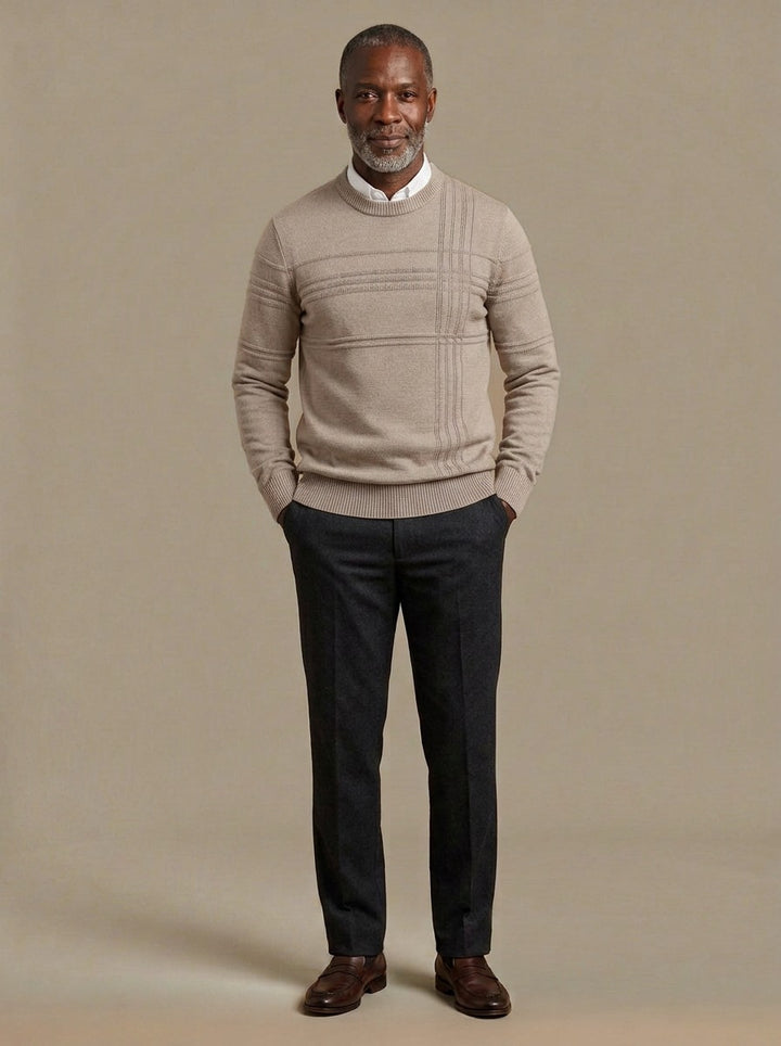 Whitlock sweater in Beige, studio, Gentlemens Manor