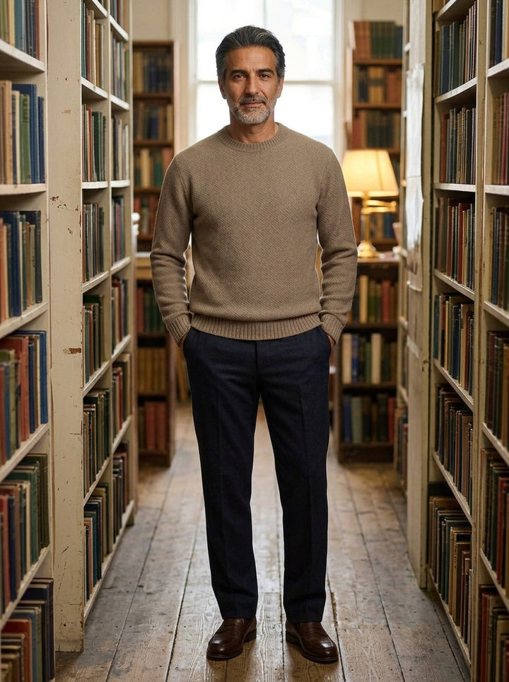 Wiley crew neck sweater in Brown, lifestyle in a secondhand bookshop, Gentlemens Manor
