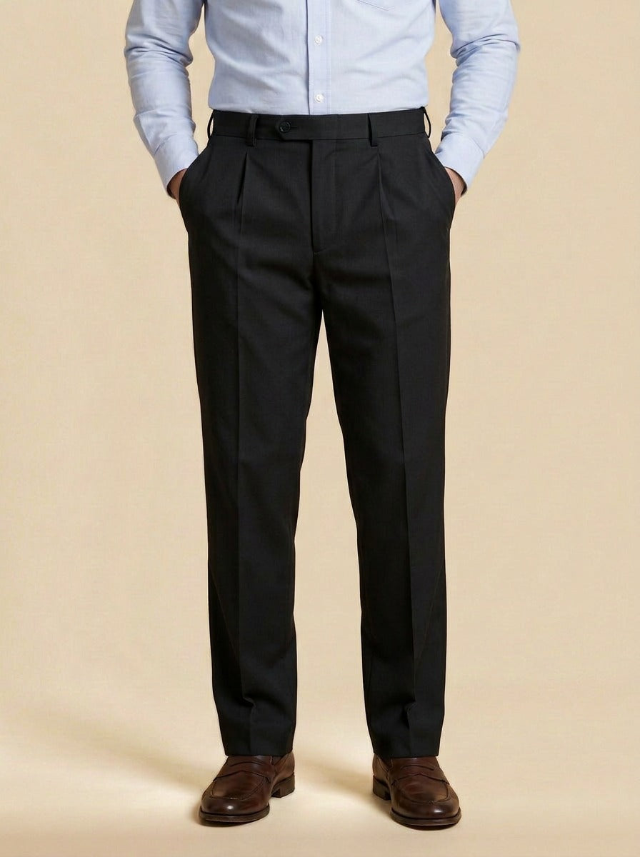 Wolcott pleated dress pants in Black, studio, Gentlemens Manor