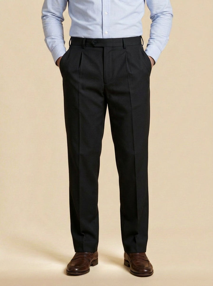 Wolcott pleated dress pants in Black, studio, Gentlemens Manor